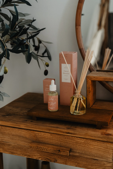 Fragrances and diffusers
