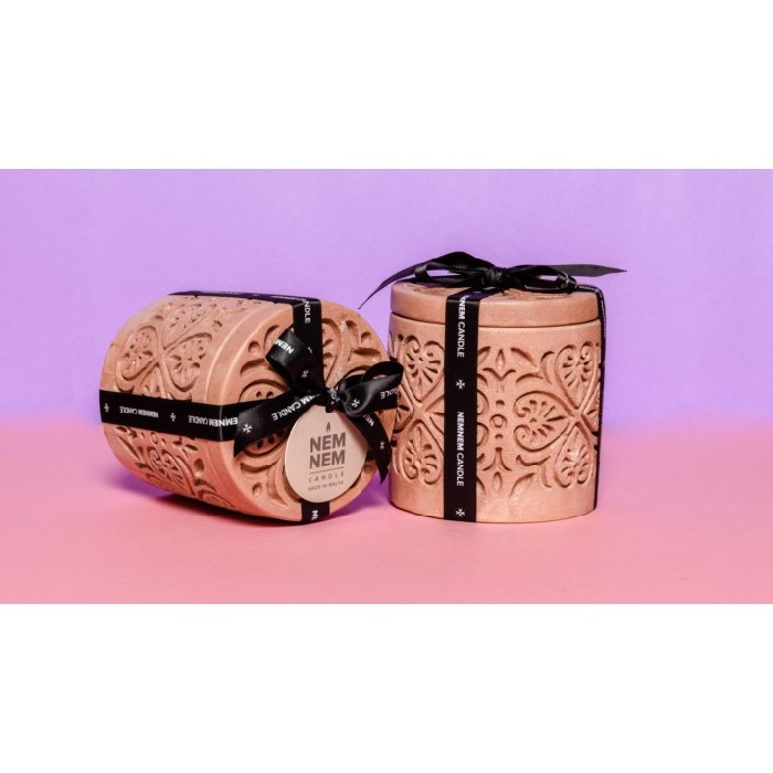 nemnem-candle-large-cylinder-jar-maltese-heart-tile-greybeigerose