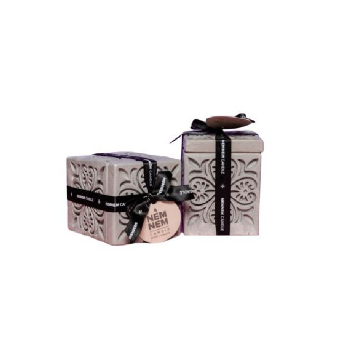 nemnem-candle-small-cube-jar-maltese-heart-tile-greybeigerose