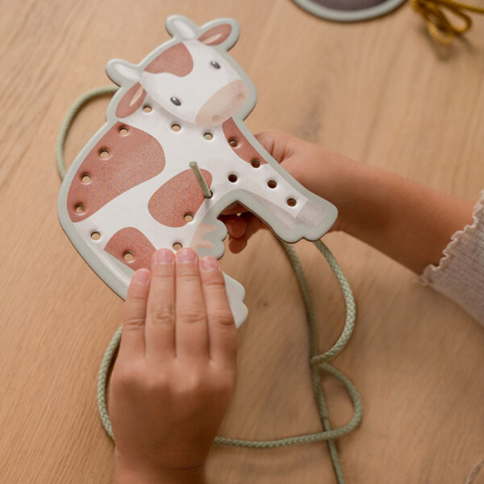 lacing-cards-little-farm