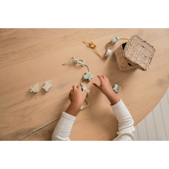 lacing-beads-little-farm