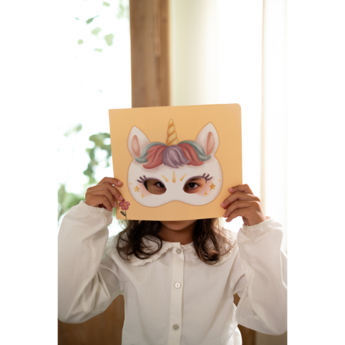 masks-cut-play-rosa-friends