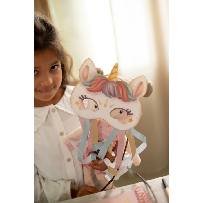 masks-cut-play-rosa-friends