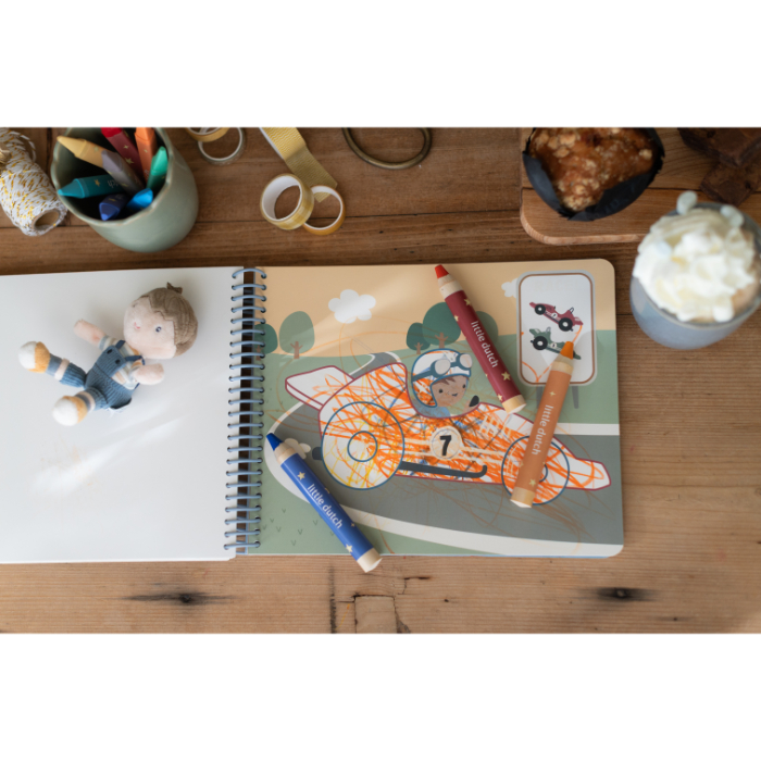 colouring-book-jim-friends