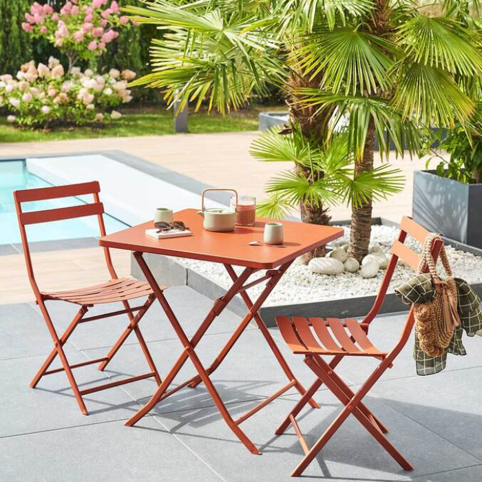 greensboro-square-foldable-garden-table-amber