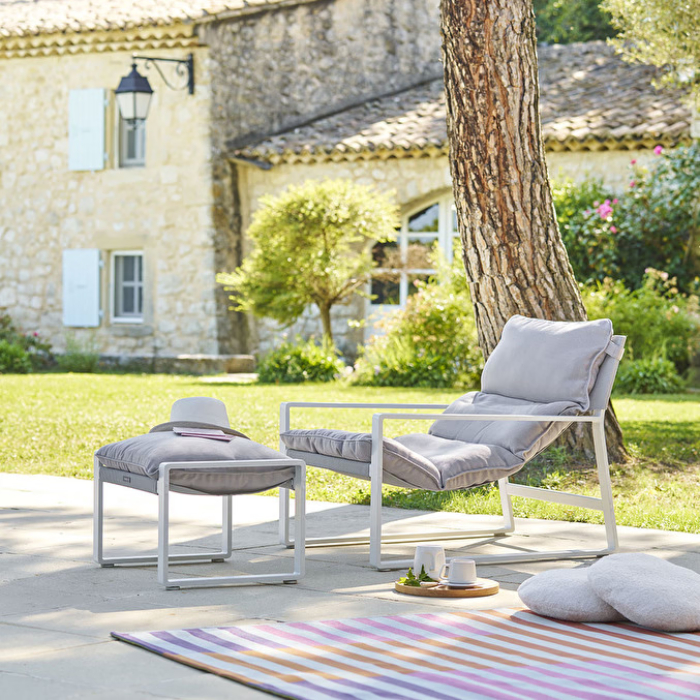 lambinio-relaxed-armchairs-set-white