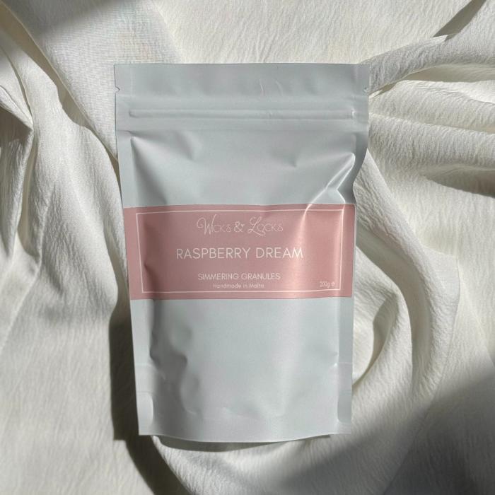 wicks-and-locks-raspberry-dream-simmering-granules